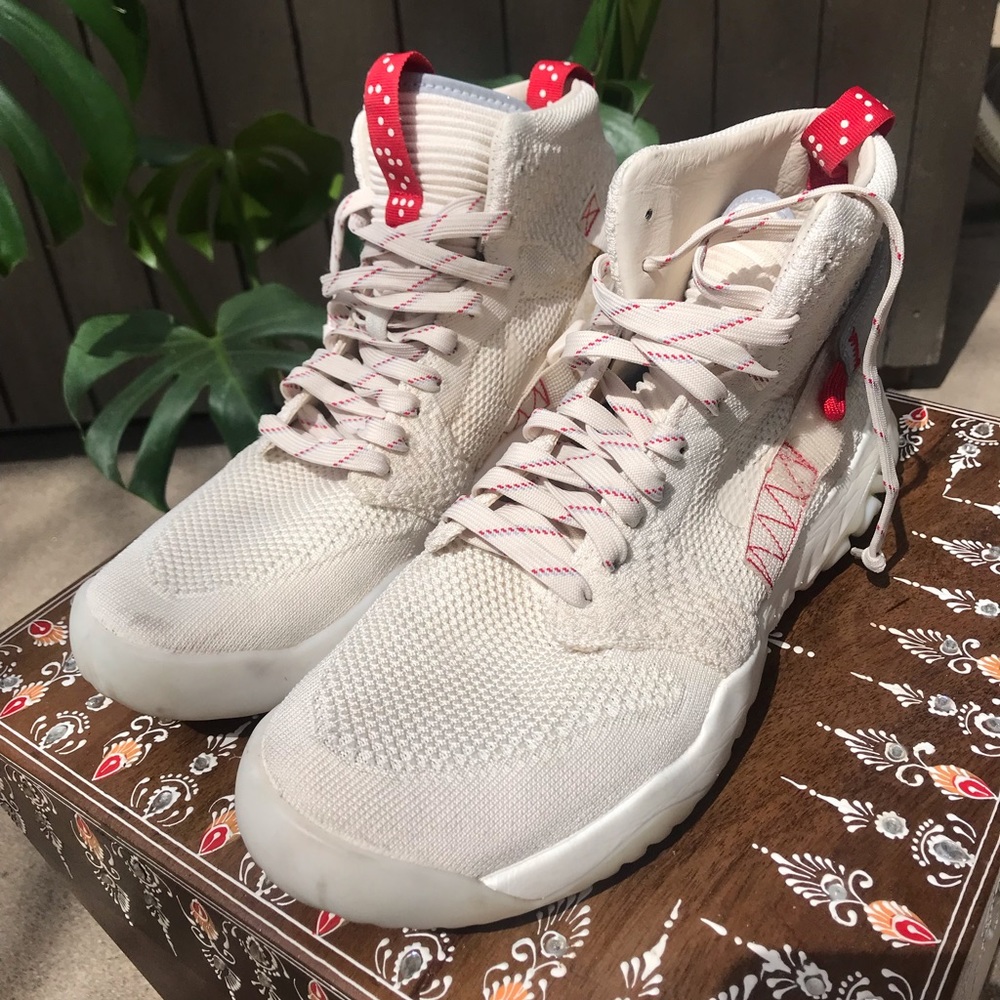 Nike Jordan Alex React Light Cream/Sail Red. Men’s size 10